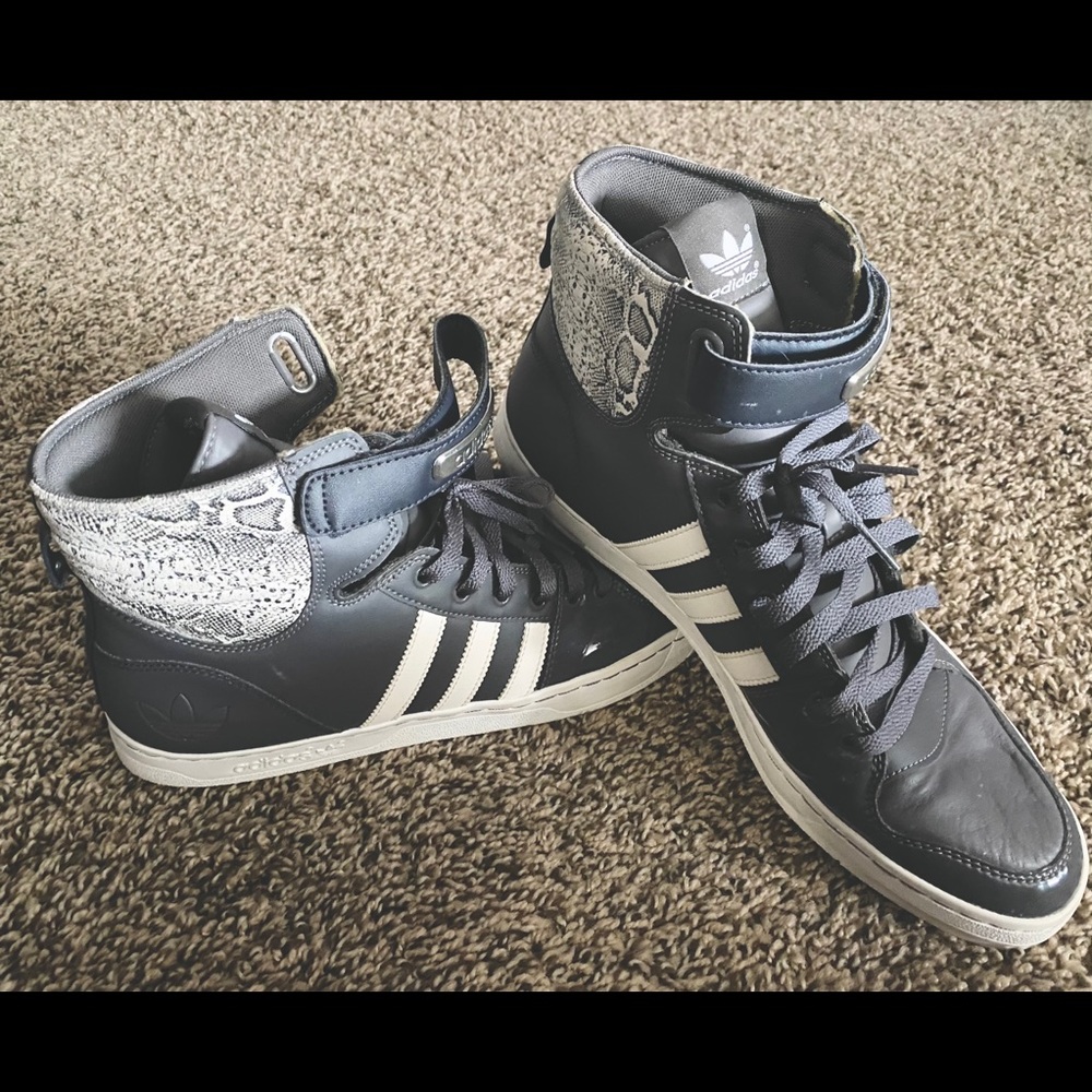 Adidas high tops-snake skin design-Men’s size 10.5